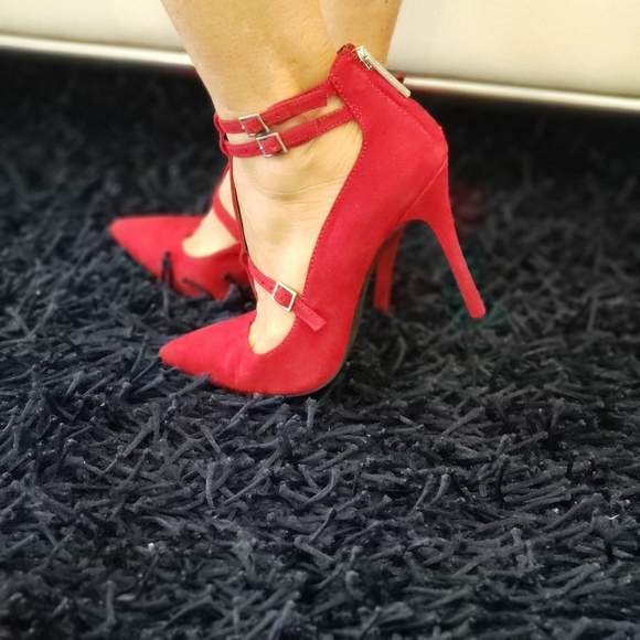 BCBGeneration Heel - Picture 2 of 6